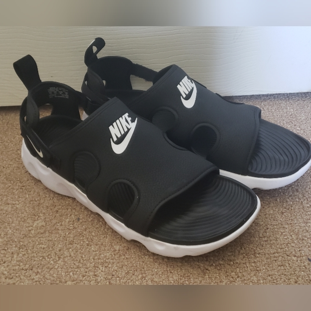 Nike Owaysis Sandals Size 12